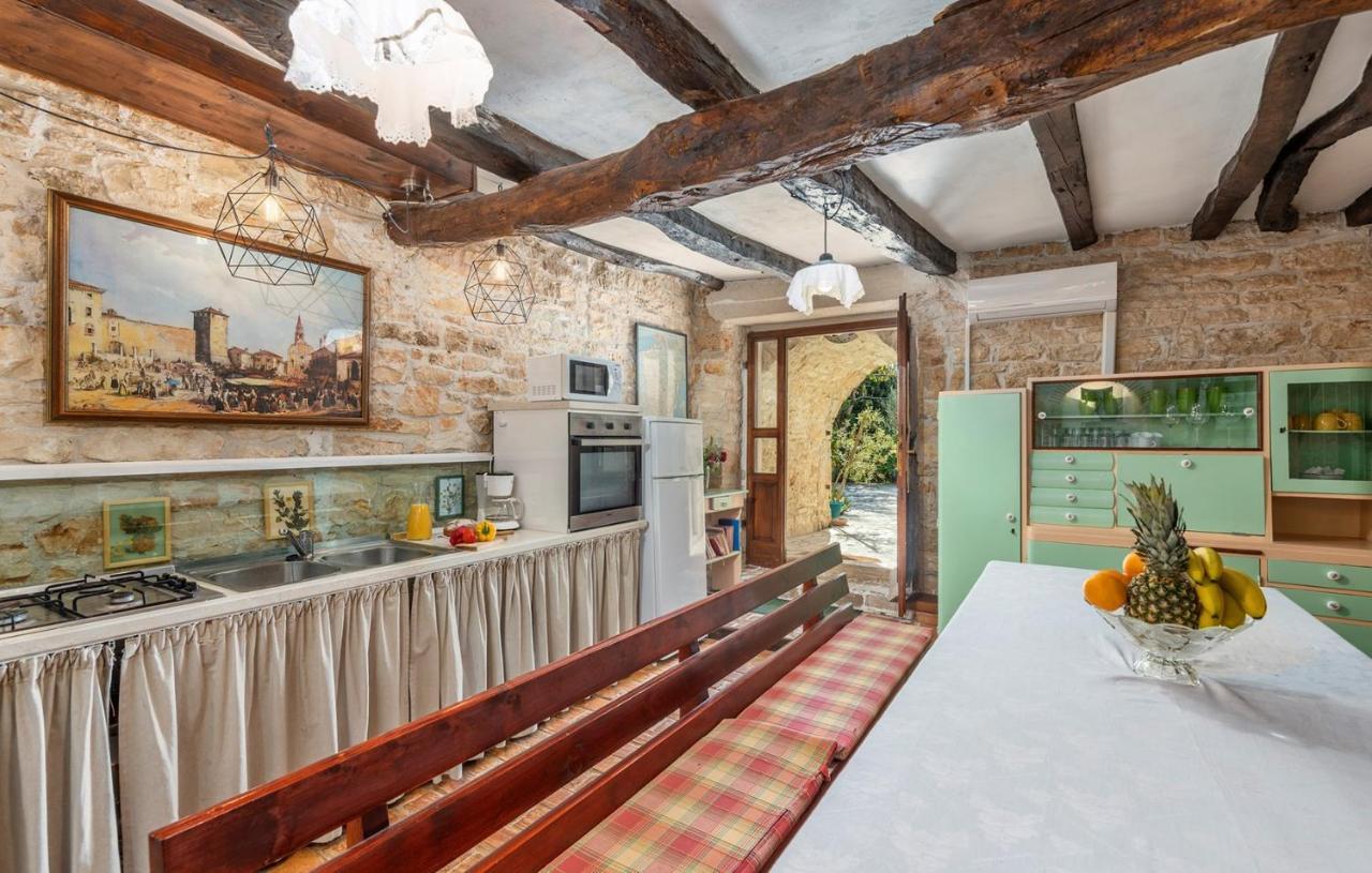 Готель House Peresiji Номер фото