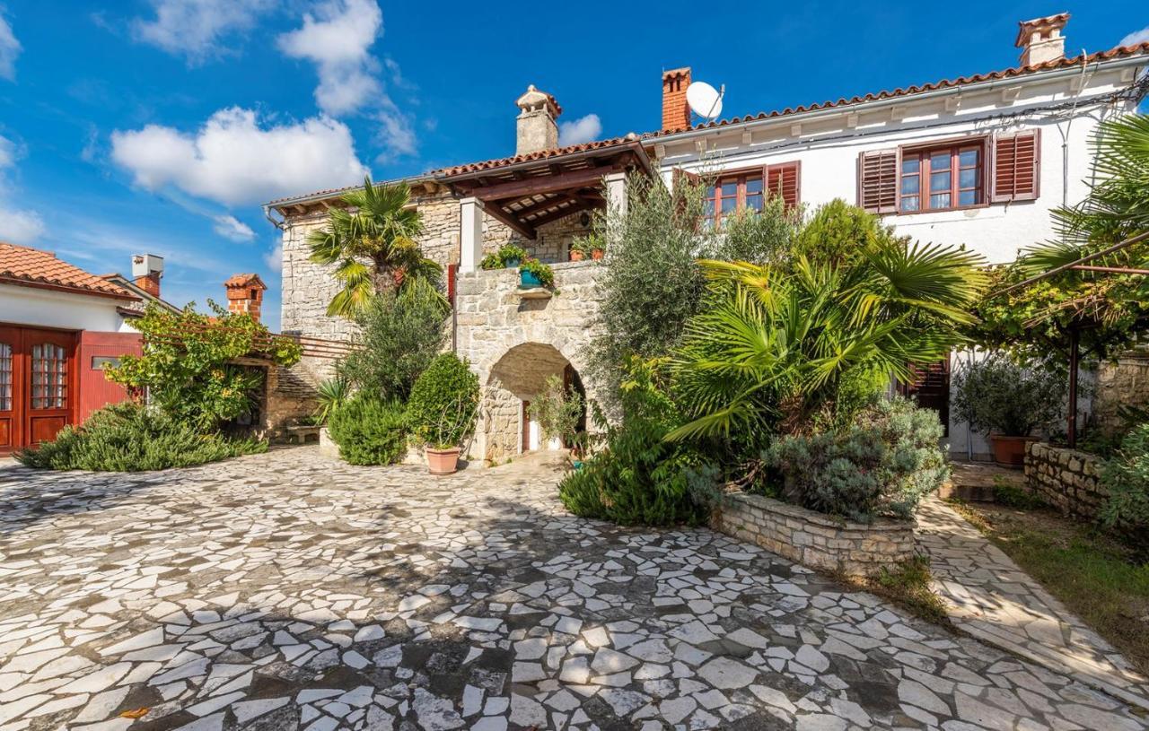 Готель House Peresiji Номер фото