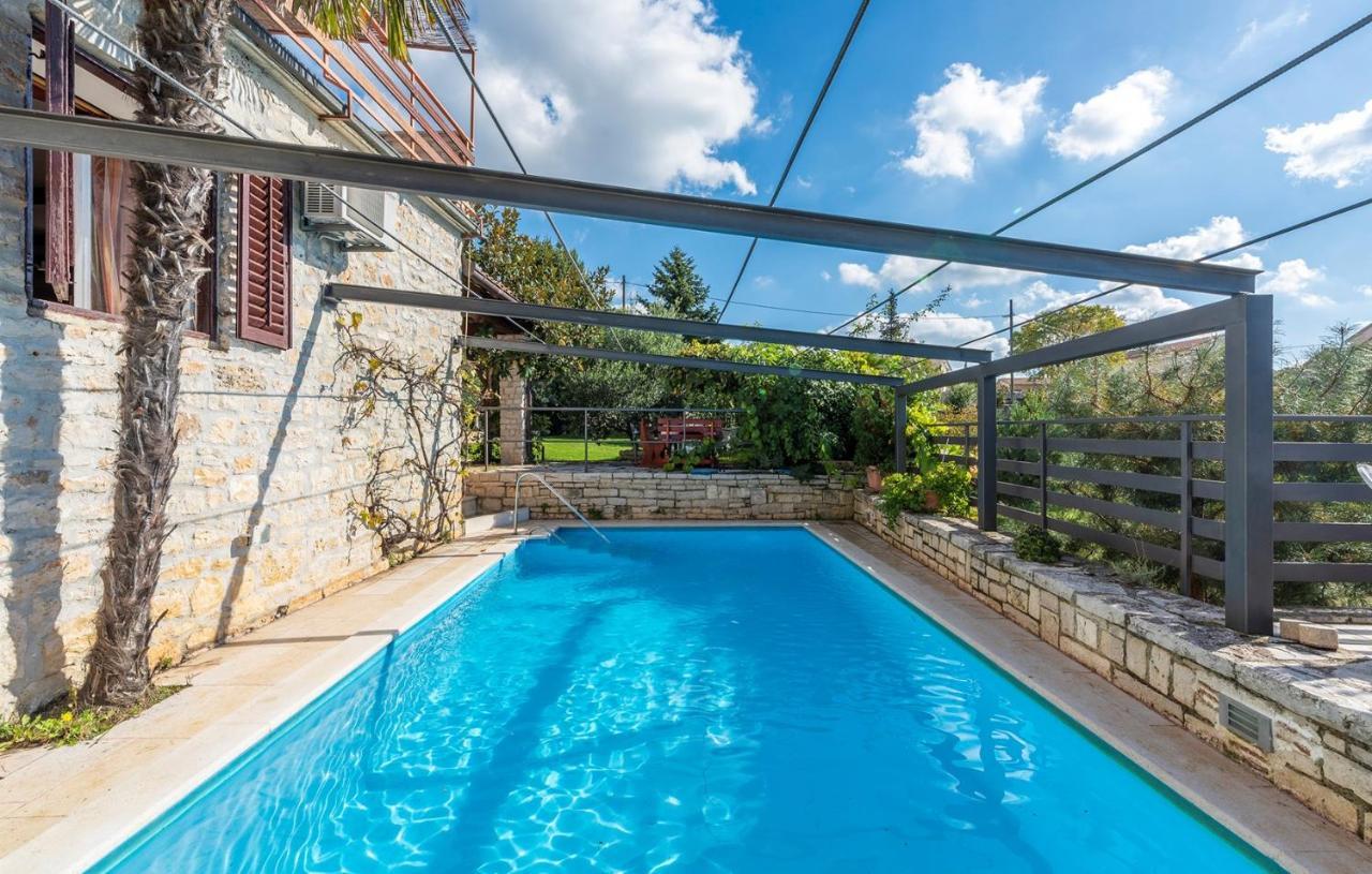 Готель House Peresiji Номер фото