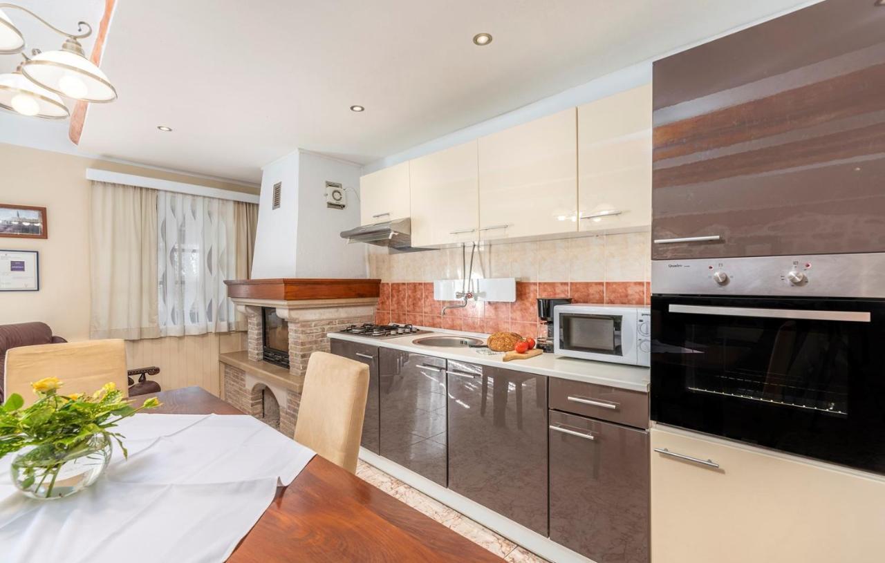 Готель House Peresiji Номер фото