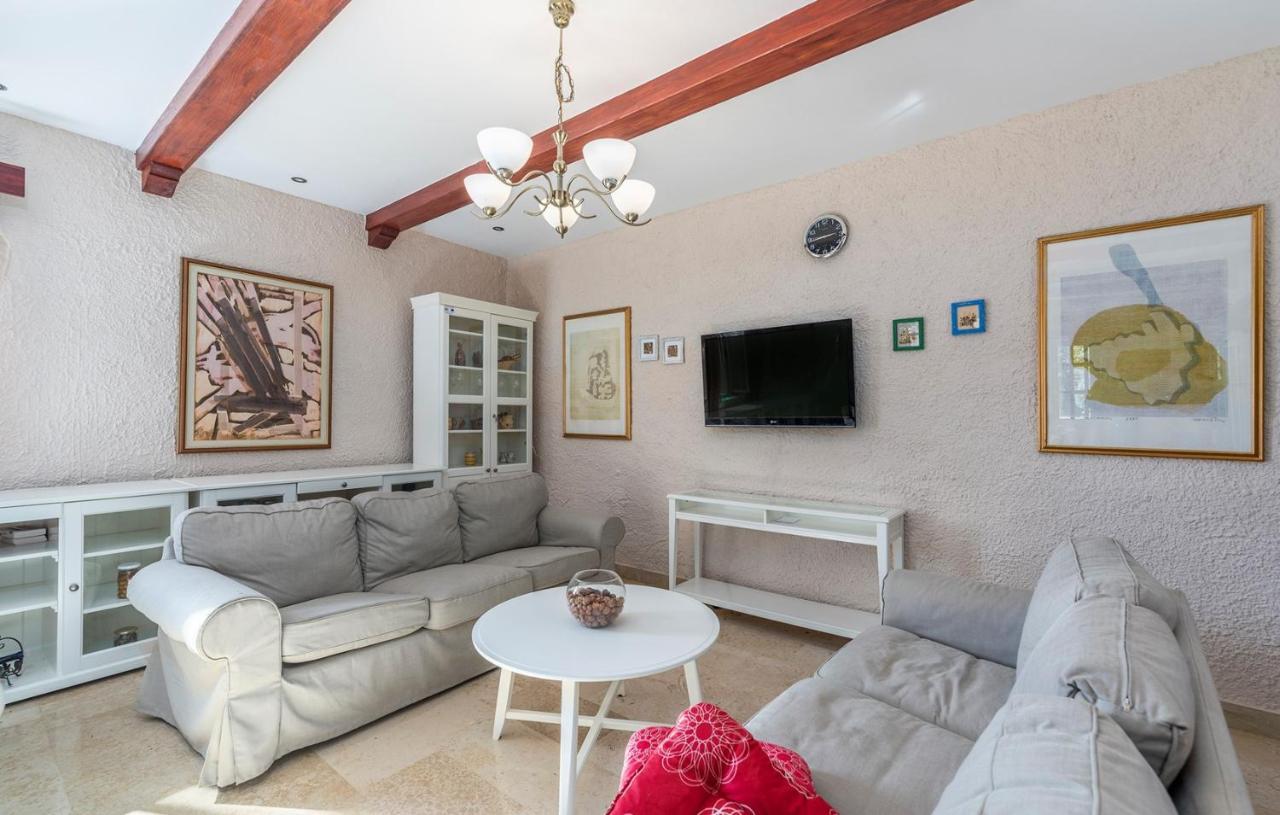 Готель House Peresiji Номер фото