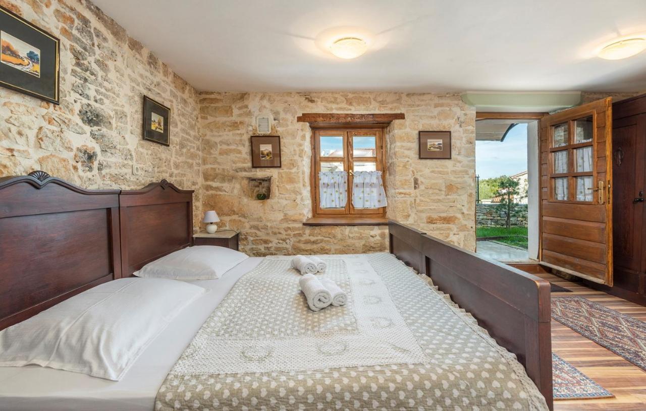 Готель House Peresiji Номер фото