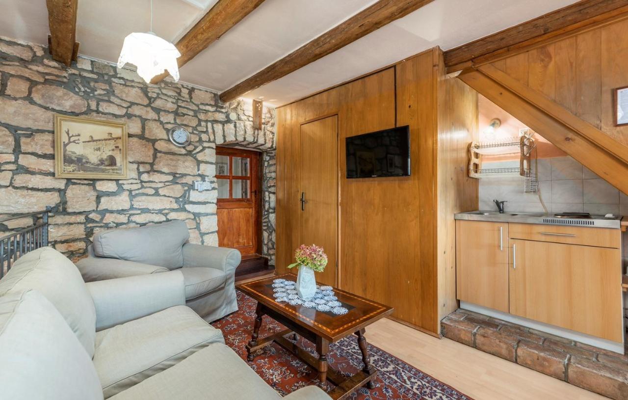Готель House Peresiji Номер фото