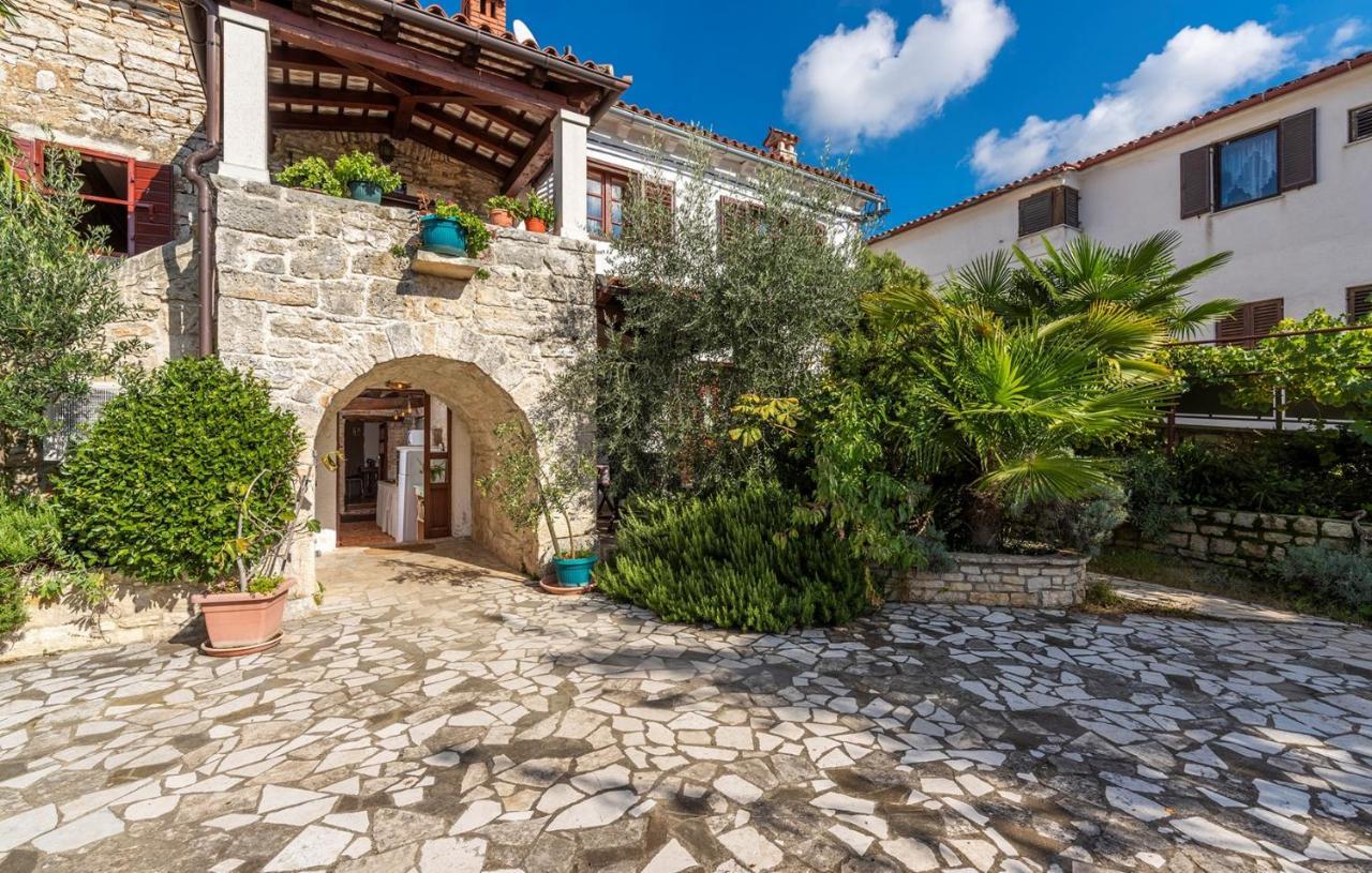 Готель House Peresiji Номер фото