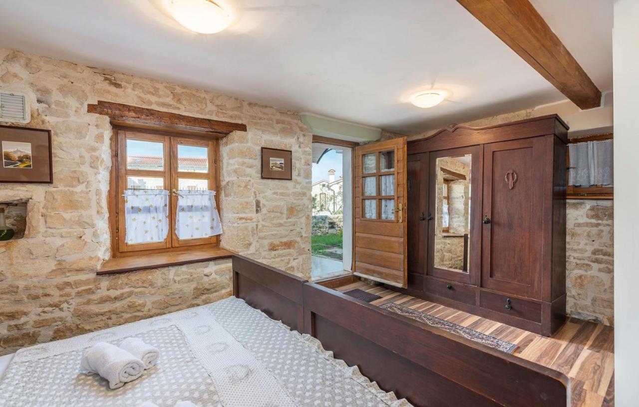 Готель House Peresiji Номер фото