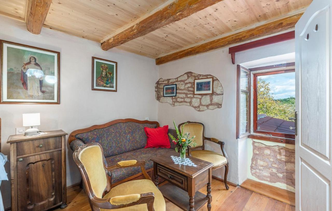 Готель House Peresiji Номер фото