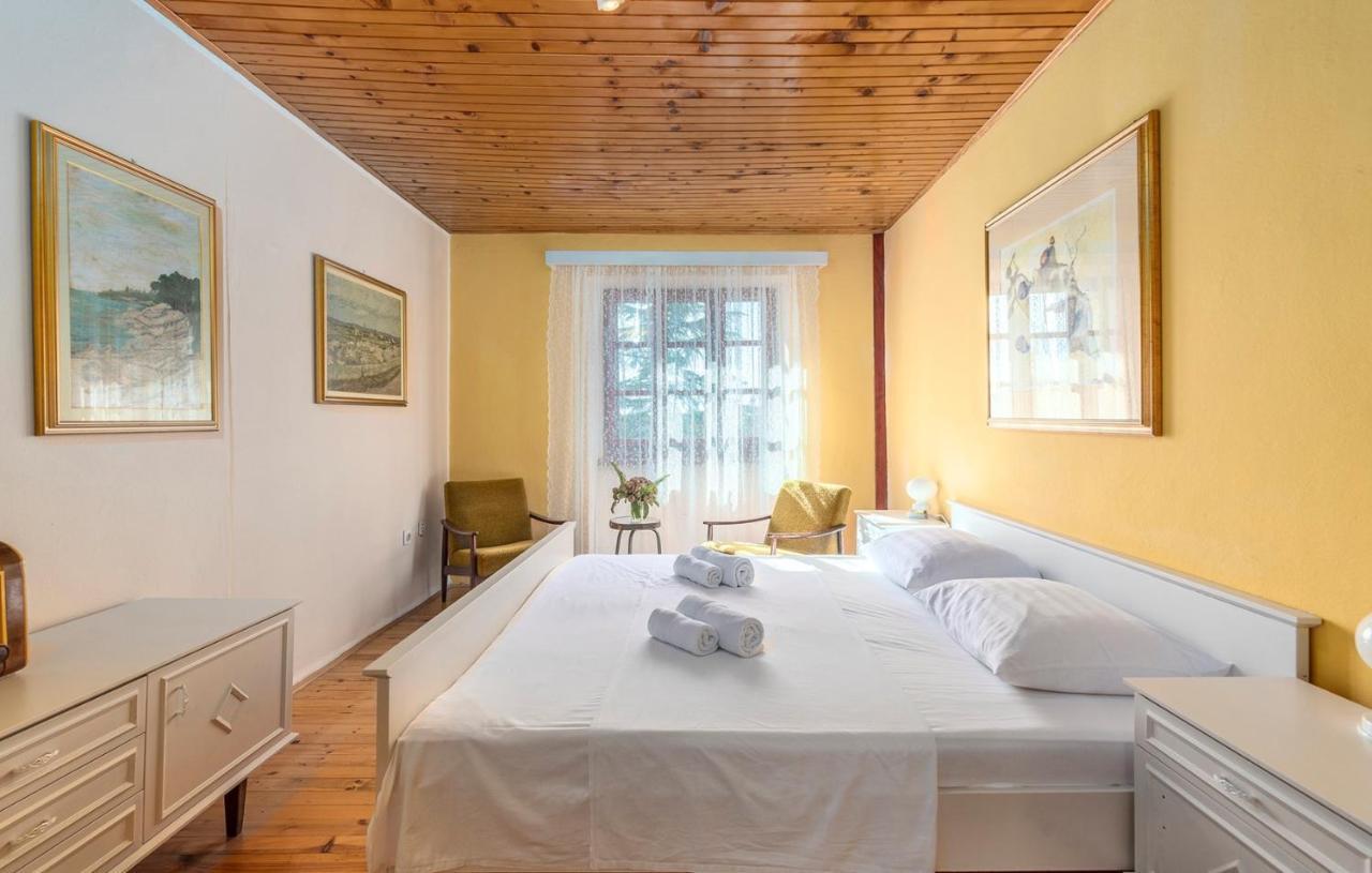 Готель House Peresiji Номер фото