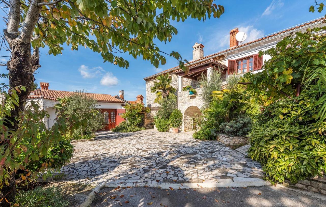 Готель House Peresiji Номер фото