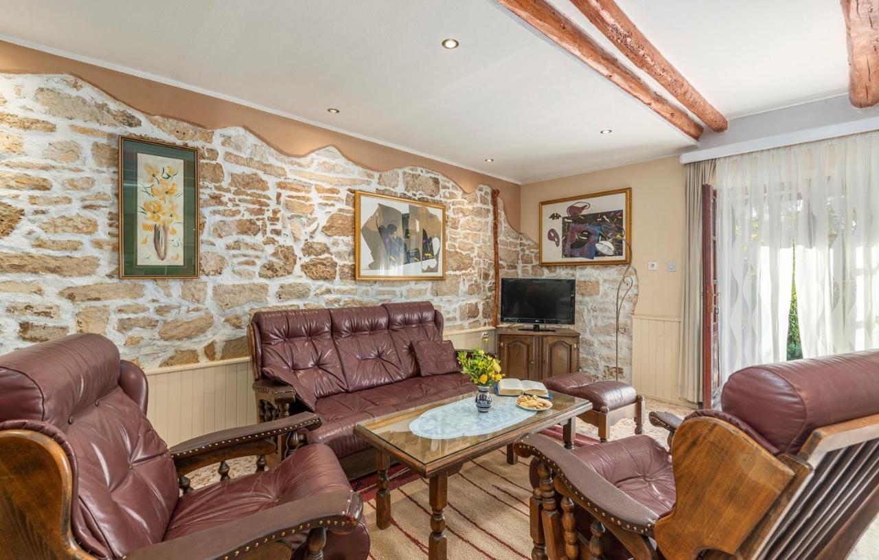 Готель House Peresiji Номер фото