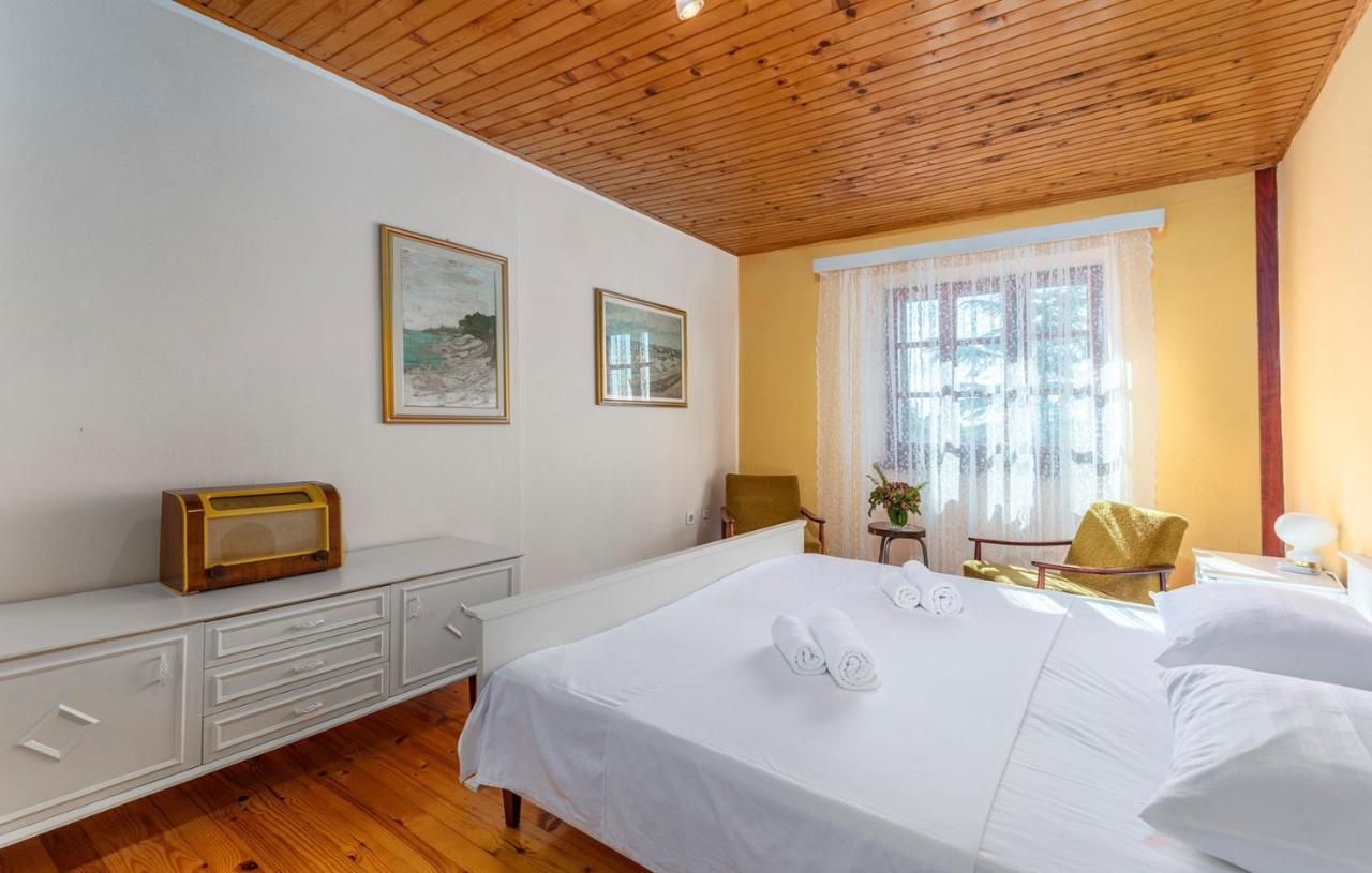 Готель House Peresiji Номер фото