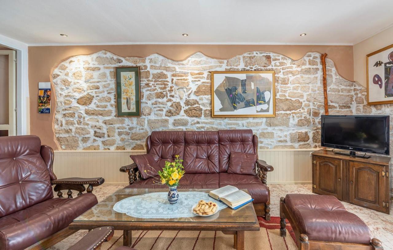 Готель House Peresiji Номер фото