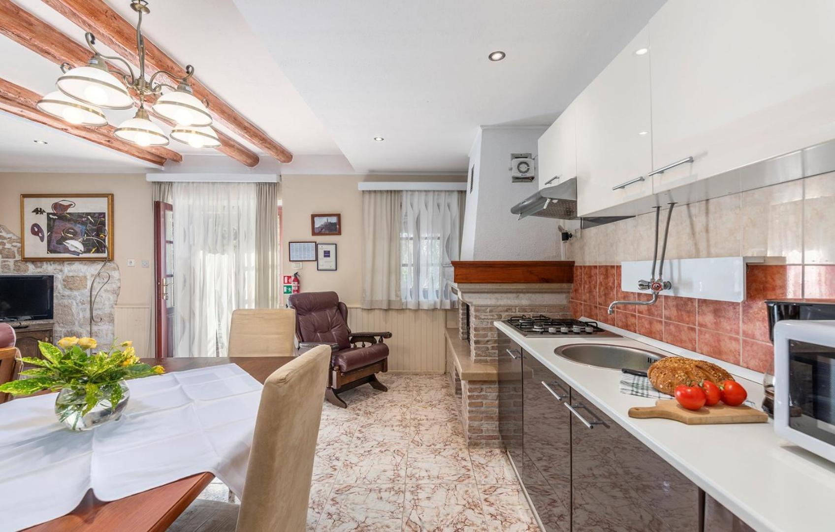 Готель House Peresiji Екстер'єр фото